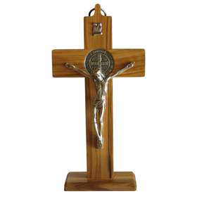 Crucifix de Saint Benoît (bois d'olivier, 185 x100 mm) (Vue de face)