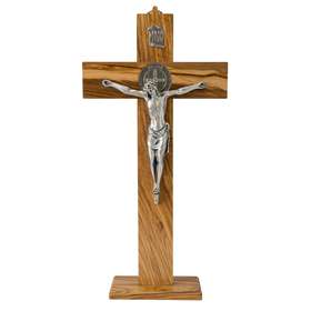 Kruisbeeld van St Benedictus - olijvenhout, 40 cm (Le crucifix - vue de face)