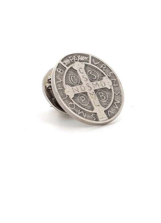 Pin San Benito de plata maciza, 16 mm