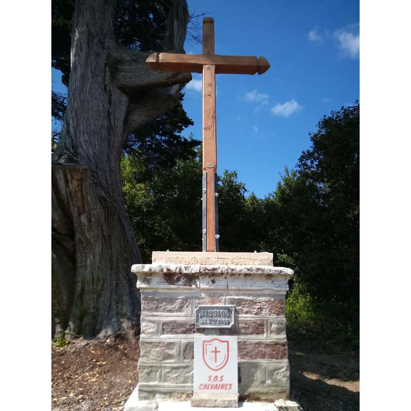 Croix de saint Gilles (Vue de face)