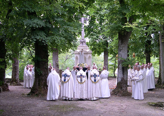 Procession du 15 août à l'Abbaye en l'honneur de Notre-Dame de l'Assomption