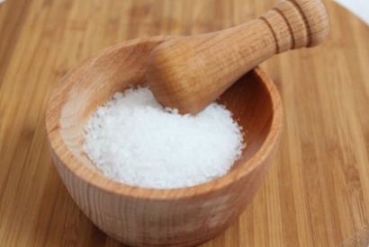 Significations du sel dans l'eau bénite