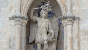 Le scapulaire de l'Archange saint Michel des Michaëlites